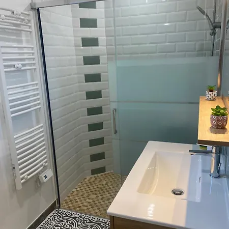 Maison Neuve 2-4 Personnes 1 Ch *